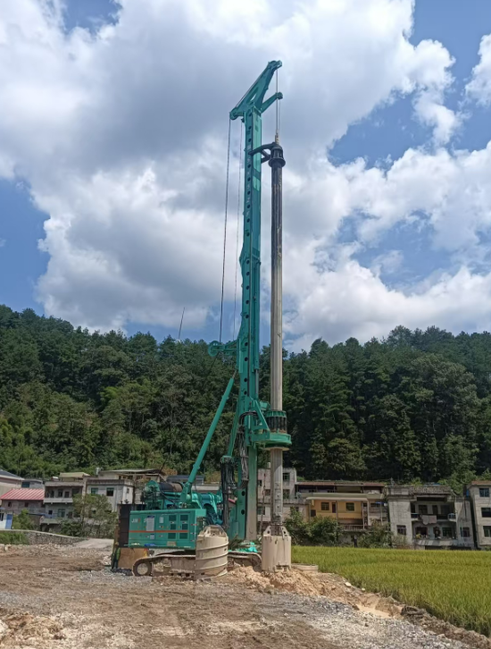 逆勢而上，上海金泰大型旋挖鉆機憑實力破局基建寒冬